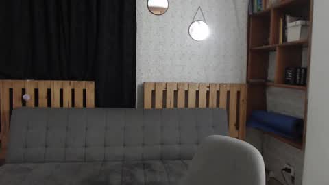 alicee_logan_ online show from February 15, 5:19 am