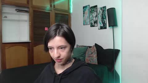 alicee_logan_ online show from September 11, 2:02 am