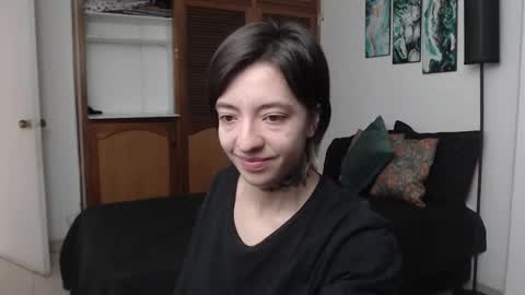 alicee_logan_ online show from November 23, 12:58 pm