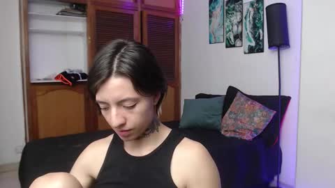 alicee_logan_ online show from October 22, 2:59 am
