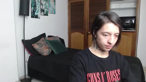 alicee_logan_ online show from January 12, 2:18 am