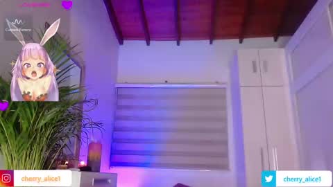 Snapshot of alicee_salvatore chatting on December 6, 11:41 pm Alice Salvatore online show from December 6, 11:41 pm