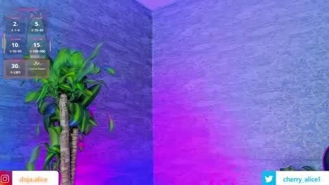 Snapshot of alicee_salvatore chatting on September 24, 2:40 am Alice Salvatore online show from September 24, 2:40 am