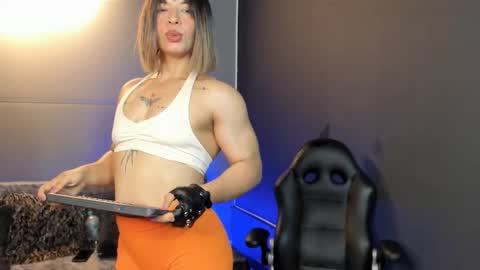 alicefit_212 online show from October 28, 3:46 pm