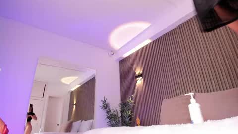 Alice  online show from September 30, 4:23 am