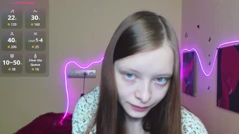Snapshot of alicehariss chatting on October 22, 3:31 am Alie online show from October 22, 3:31 am