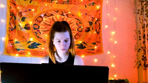 Alice online show from April 9, 6:19 am