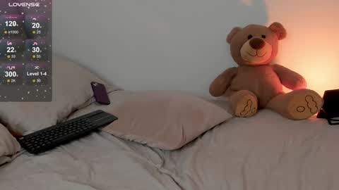 Snapshot of alicejhons chatting on September 19, 2:16 am vanessa online show from September 19, 2:16 am