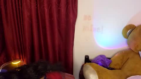 Alicekingdom online show from March 12, 11:30 pm