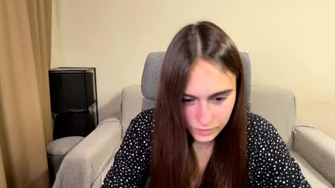 Snapshot of alicekollt chatting on October 21, 3:38 pm alicekollt online show from October 21, 3:38 pm