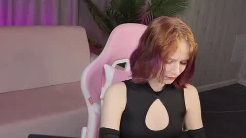 alicekruze online show from June 12, 2:54 am