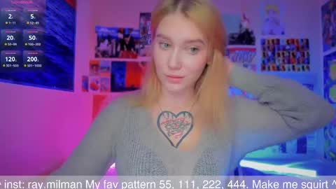 Snapshot of alicemilman chatting on September 26, 10:01 am Alice  online show from September 26, 10:01 am