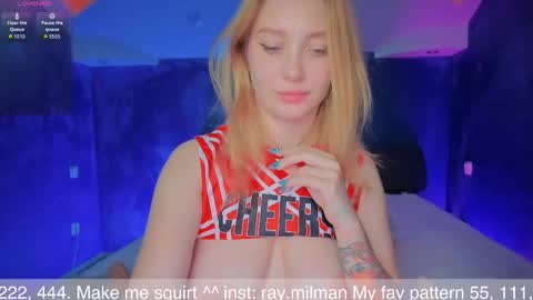 Snapshot of alicemilman chatting on October 29, 1:35 pm Alice  online show from October 29, 1:35 pm