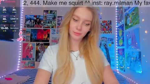 Snapshot of alicemilman chatting on January 5, 11:59 am Alice  online show from January 5, 11:59 am