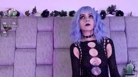 alicenoir_ online show from September 29, 11:26 pm