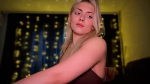 aliceoceaneyes online show from November 11, 12:40 pm