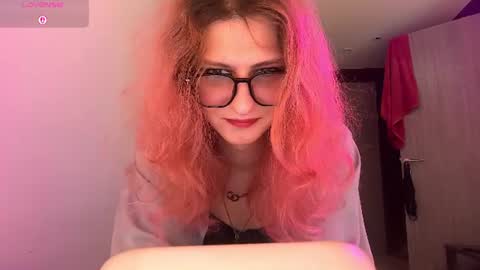 AlicePinkhead online show from July 17, 9:44 am