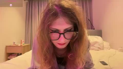 AlicePinkhead online show from June 26, 9:04 am