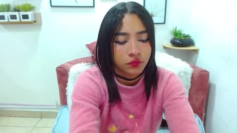 Snapshot of aliciacute__ chatting on October 7, 4:03 pm aliciacute online show from October 7, 4:03 pm