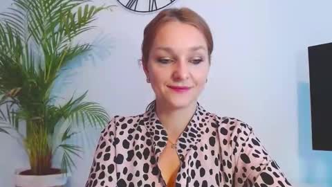 Alicia online show from November 21, 8:12 am