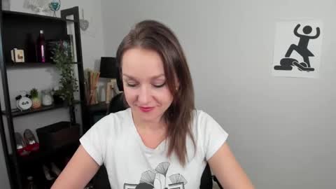 Alicia online show from December 18, 3:00 pm