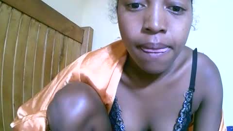 alicianah online show from November 5, 11:12 am