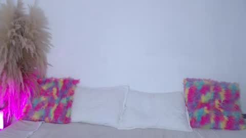 lili online show from February 23, 10:42 pm