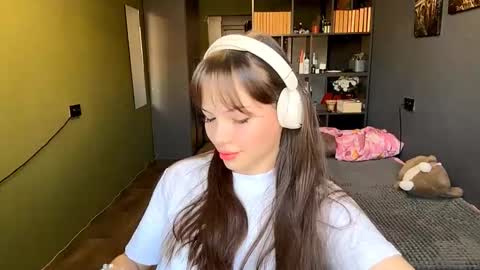 Alice online show from December 2, 6:10 am