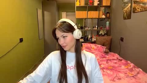 Alice online show from October 8, 10:10 am