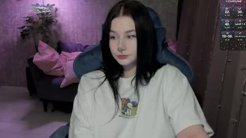 Aline Greeeen online show from April 15, 9:45 am