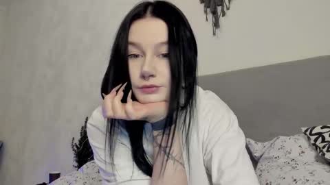 Aline Greeeen online show from January 7, 10:20 am