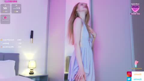 Alisa but you can call me Molli  online show from January 20, 9:43 pm