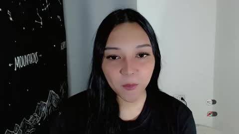 Shanti xhey online show from March 11, 6:22 pm