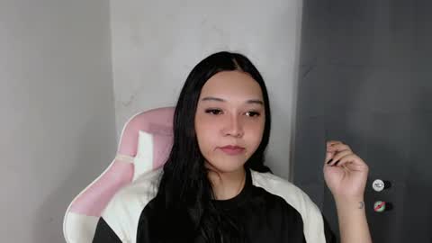 call me TRISHA online show from July 28, 6:20 pm