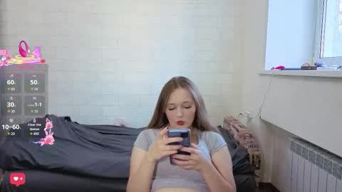 alisawyn online show from October 15, 8:15 am