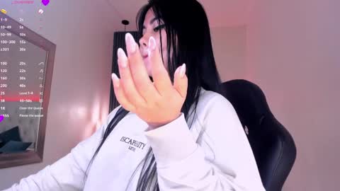 alis online show from April 11, 7:45 am