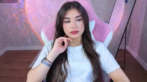 Alisha online show from April 14, 1:53 am