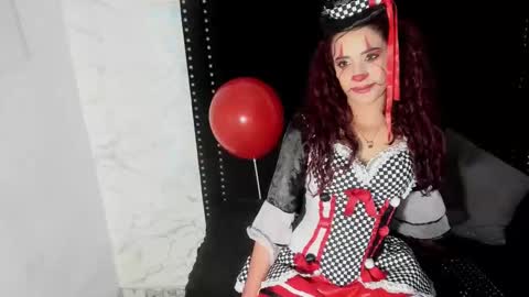 alishaevans_rs online show from October 19, 4:28 am