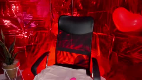  ALISS  online show from February 17, 5:44 pm