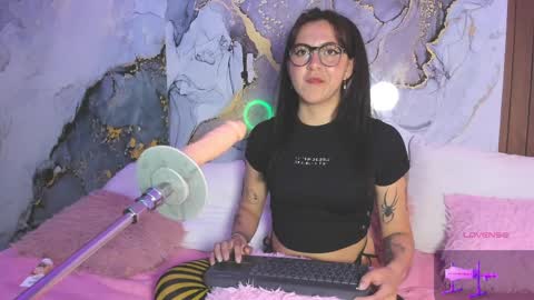 Mia online show from March 30, 9:26 pm