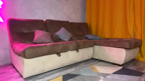 Alissa online show from November 9, 8:55 pm