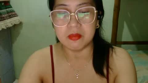 alissalove18 online show from June 15, 7:00 am