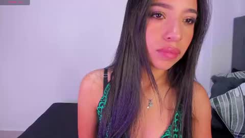 alissarose_1 online show from June 20, 12:39 am