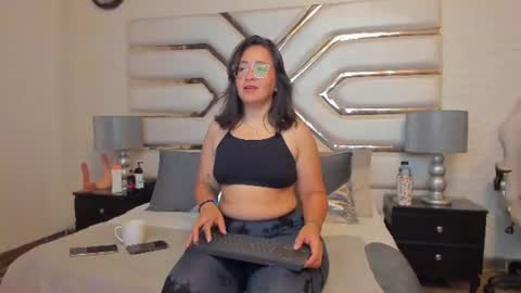 alissbluumm online show from June 13, 11:53 am