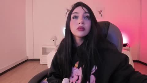 alisson__cortez online show from February 4, 12:42 pm