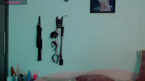 Alisson Beckett online show from February 21, 7:10 pm