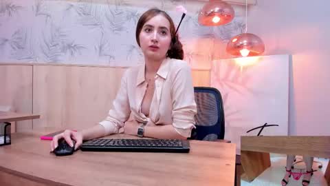 alissonmartin online show from November 15, 12:40 pm