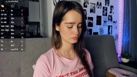 Alivia online show from December 5, 9:30 am