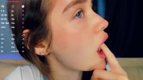 Alivia online show from February 9, 11:25 am