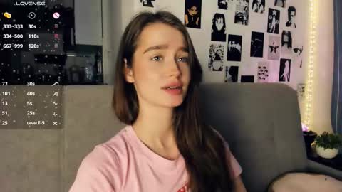 Alivia online show from December 21, 11:16 am